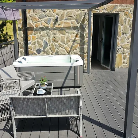 Lägenhet Aparts4u - Kras C209 Z Prywatnym Jacuzzi I Tarasem